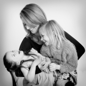 meabh-fitzpatrick-photography-portrait-photographer-dublin-black-and-white-portraits (8)